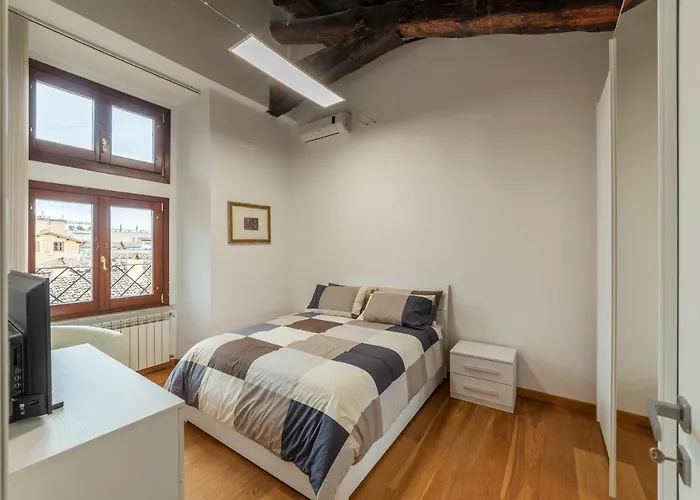 Palazzo Altieri Penthouse דירה